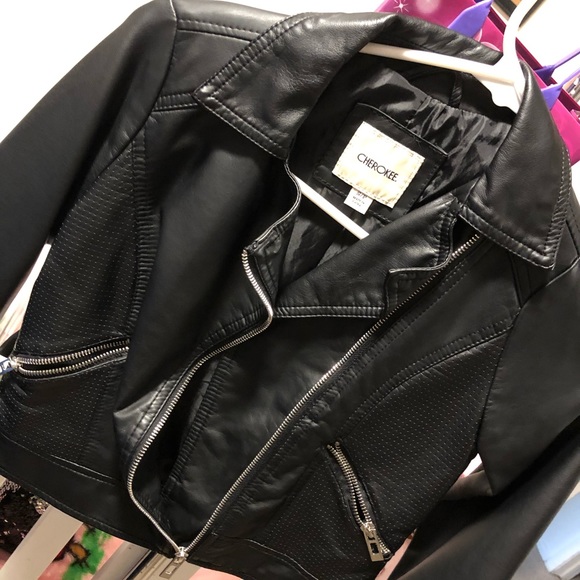 Cherokee Other - 🚫sold🚫 Cherokee faux leather blazer size small